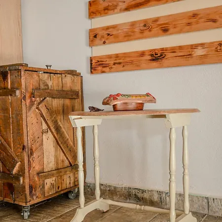 Stone Gea Up Floor Hriszí Aktí Haniá