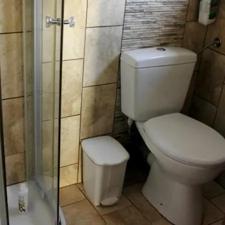 Stone Gea Up Floor דירה